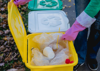 Plastic Door to Door Collection